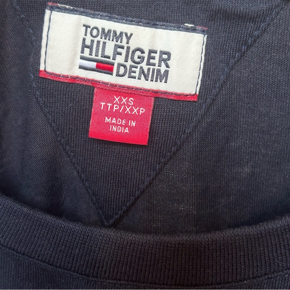 Tommy Hilfiger navy t-shirt dress- size medium - Picture 5 of 5